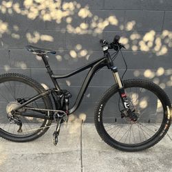 Giant Trance 29 Inch Mountain Bike Médium Frame 