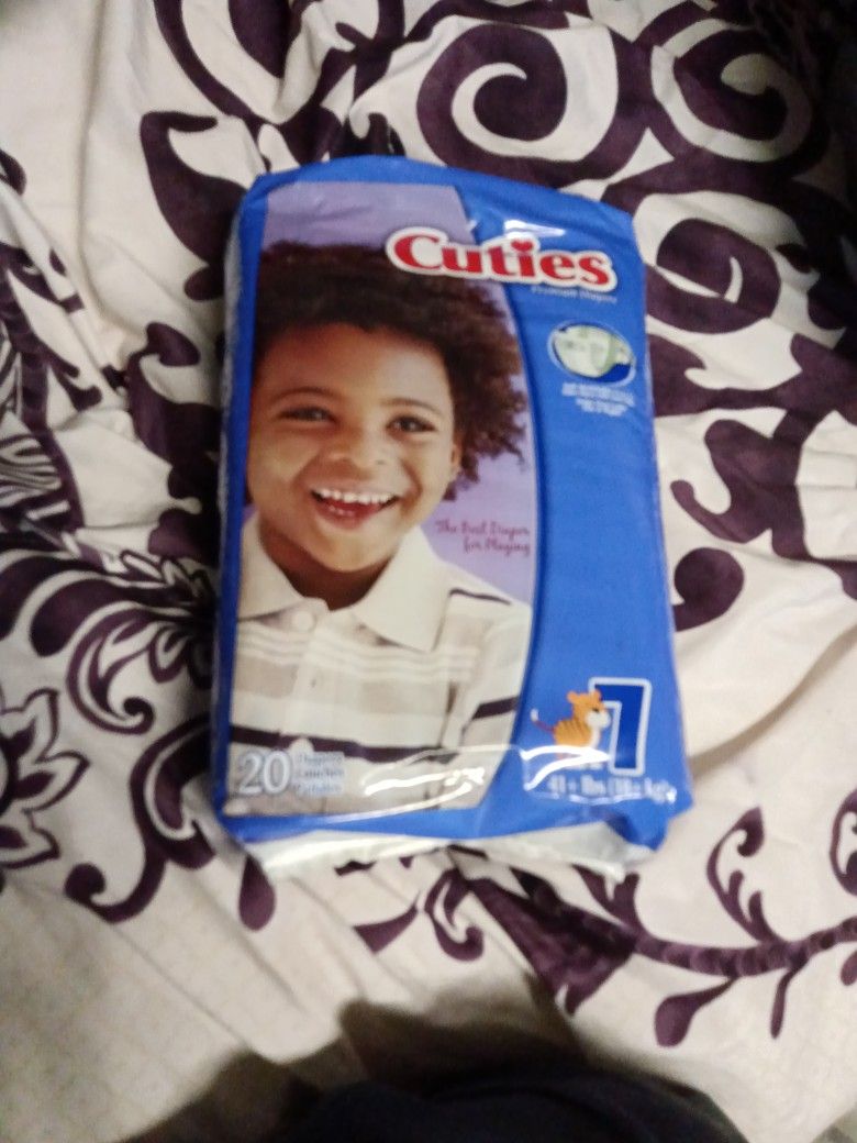 Cuties Diapers Size 7