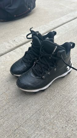 Football cleats