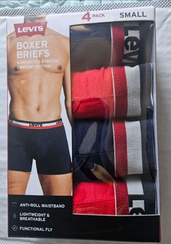 Levi's men's boxer briefs come in a 4-pack featuring a supportive stretch cotton material and an anti-roll waistband
