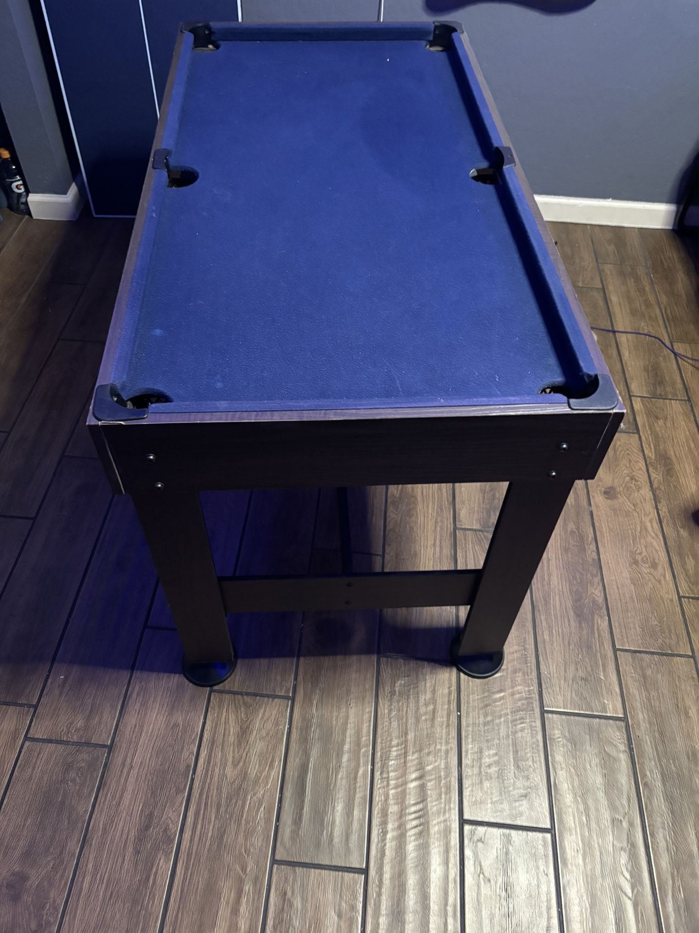 Mini Pool Table