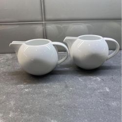 White Creamer/sauce Dish Used Only Few Times