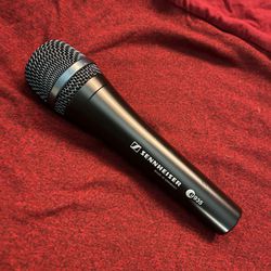 Sennheiser E935 Cardoid Dynamic Microphone