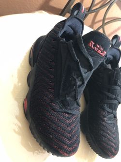 Nike Boys' LeBron XV