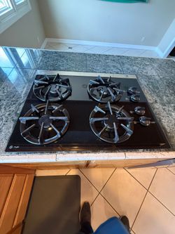 Gas stovetop