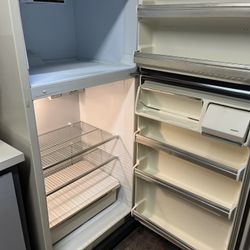 Medium sized refrigerator