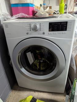 Kenmore 7.4 cu. ft. Electric Dryer w/ Sensor Dry