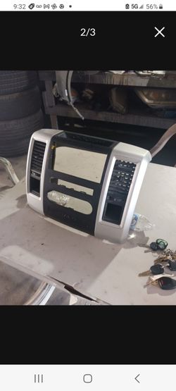 Dodge ram  2015 original  radio  bazel  perfect  conditions 