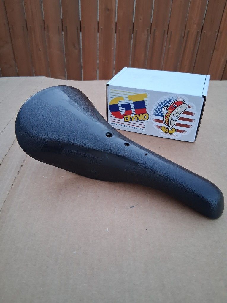 GT bmx seat