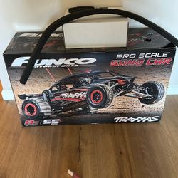 TRAXXAS PRO SCALE SAND CAR 8s With BATTERY KIT