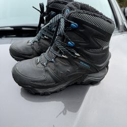 Merrell Waterproof Women’s Hiking Boots Size 7.5