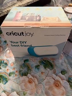 Cricut Joy Compact Smart Cutting Machine