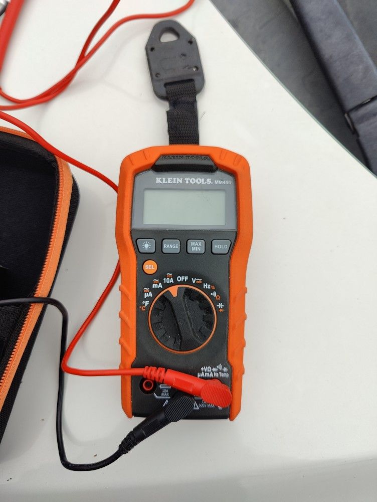 Klein Multimeter With Protective Case