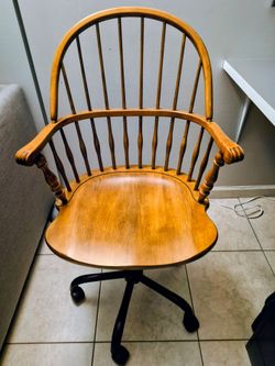 Vintage Ethan Allen Solid Oak Executive Swivel Desk Chair Pre-owned