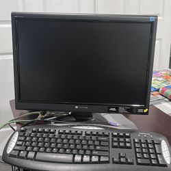 Desktop 🖥️ Speakers Keyboard Drives 