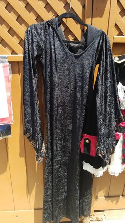 Gothic Costume (size M/L)