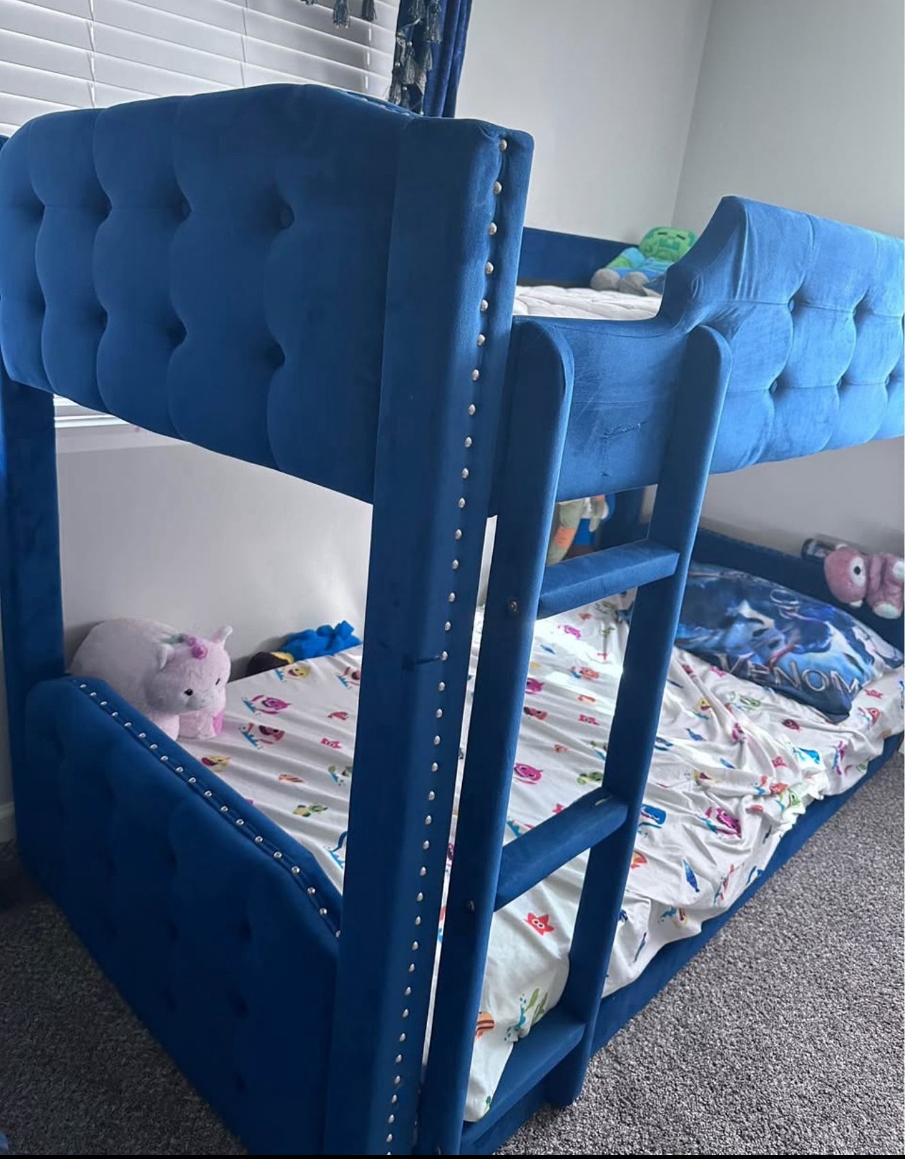 Twin Size Floor Standing Bunk Bed, Upholstered Bunk Bed with Button Tufting and Feet, Suitable for Boys, Girls, Teenagers, Adults, Blue