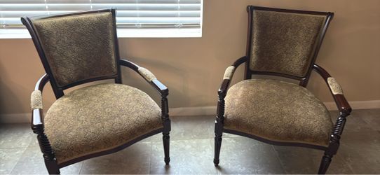 Set of 2 Mahogany Captains Chairs