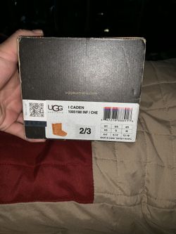 Uggs size 2/3