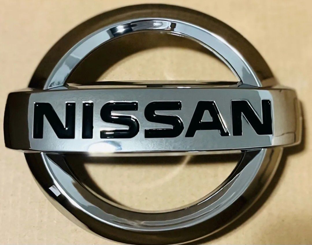 Nissan SENTRA 2013-2018 JUKE 2011-2017 VERSA 2012-2014 Front Grille Emblem