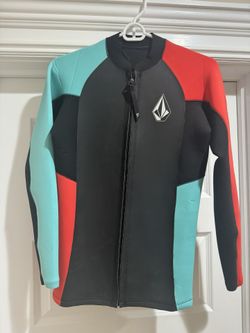 *Volcom Wetsuit Top*