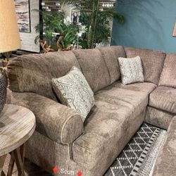 ❗Brand New Ashley Couch 🛋️ Hoylake Chocolate Sectional Oversized 