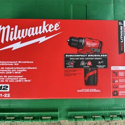 Milwaukee M12 3/8” brushless drill/driver kit **NEW IN BOX**