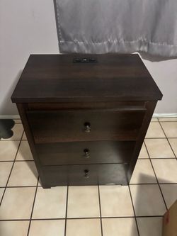 Dark Brown Nightstand with 3 Drawers