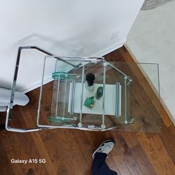 TROL018
Cross frame glass drinks trolley