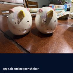salt and pepper shaker