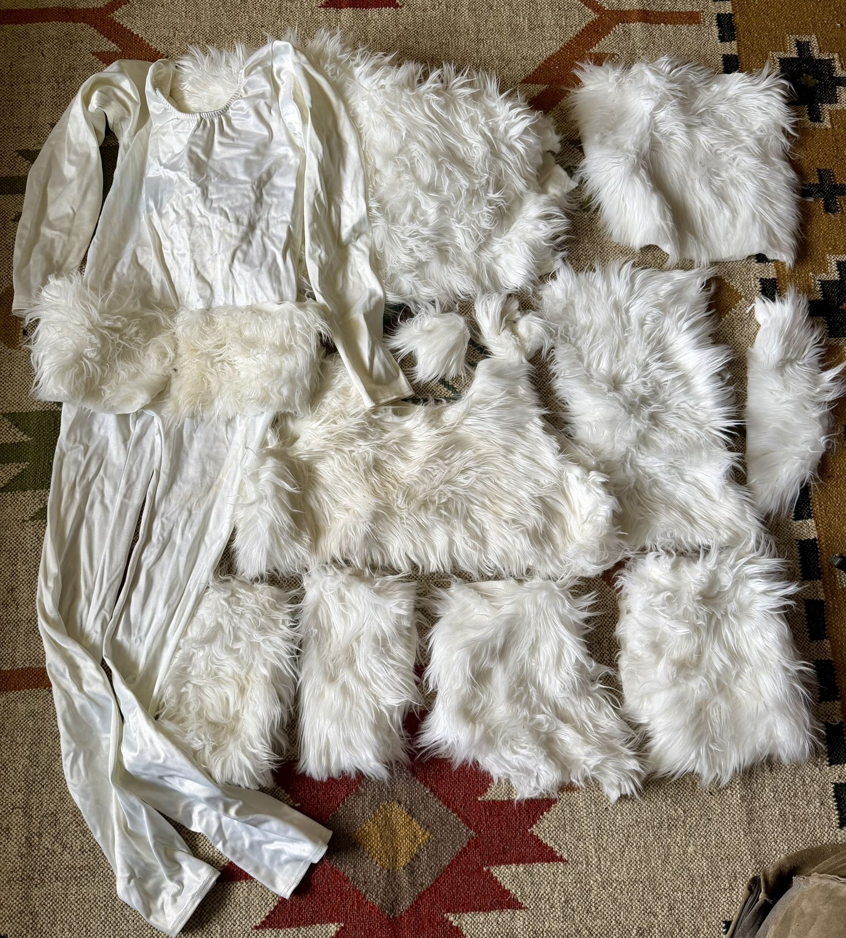 Adult M Shiny White One-Piece Bodysuit + Fur Pieces Costume Cosplay Yeti DIY