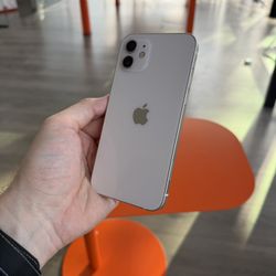 Apple iPhone 12 64GB Unlocked to any carrier! 90 day warranty! We offer financing!