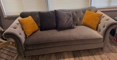 Sofa couch w/ 2 sofa chairs