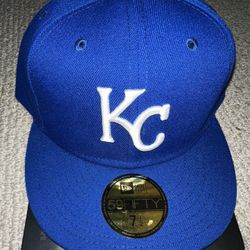Men’s Fitted Hat Bran New 