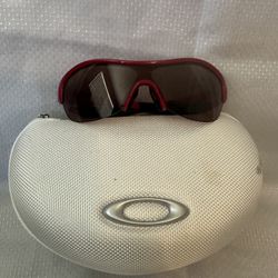 Pre Owned Oakley Endure