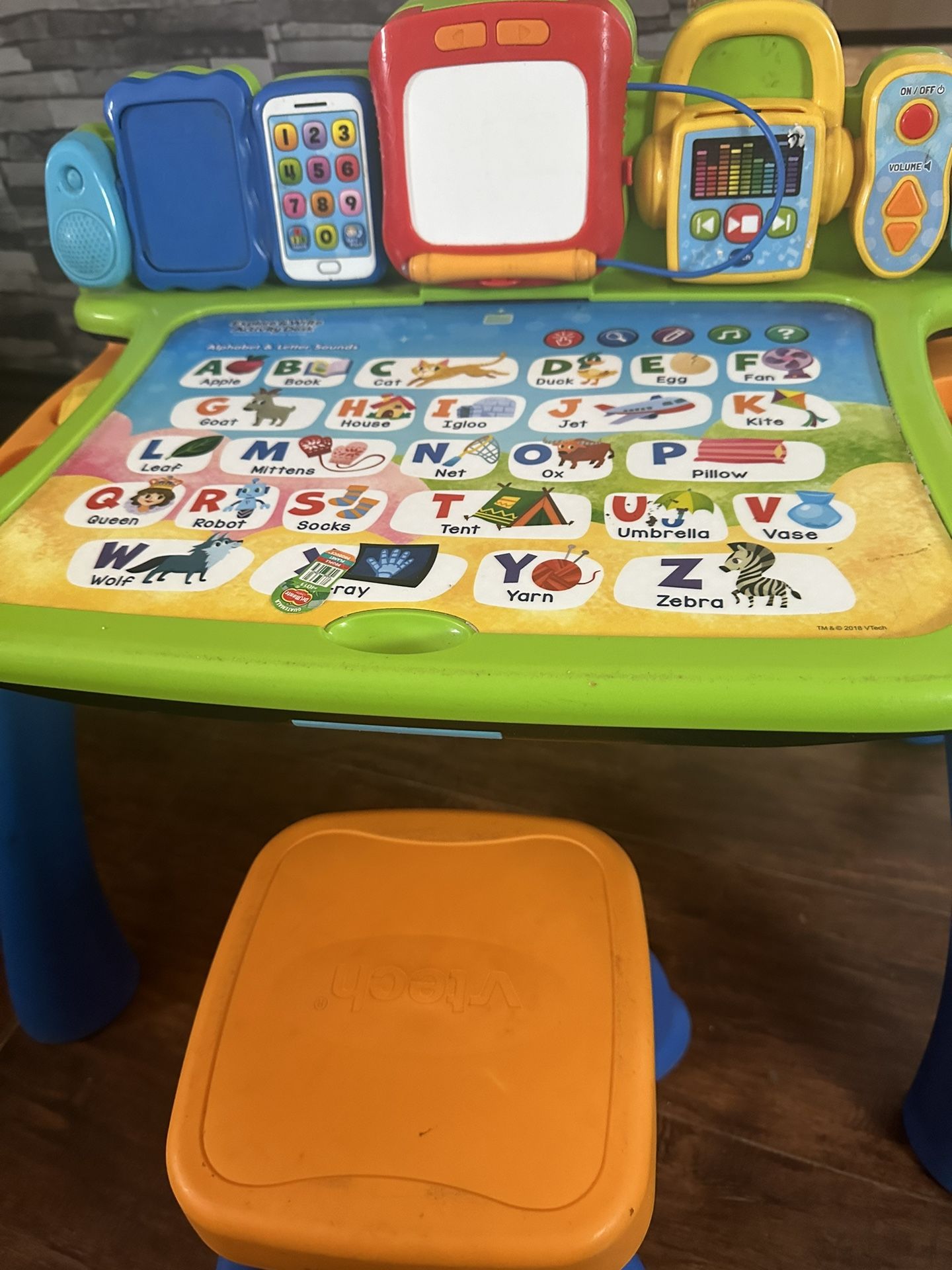 Desk VTECH