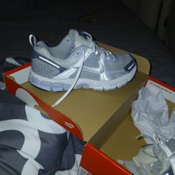 Nike Running Shoes 41/2 Young