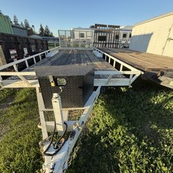 8x20 Car hauling trailer 