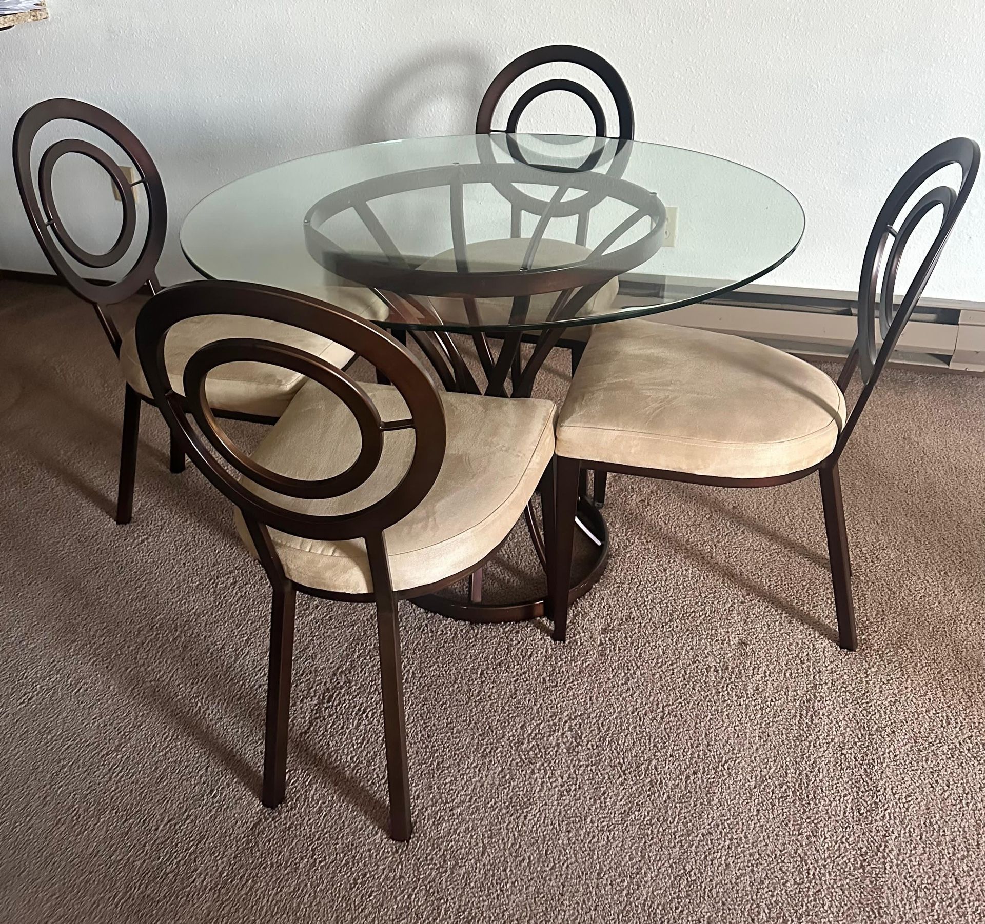 Round Glass Dining Set | Dania Furniture