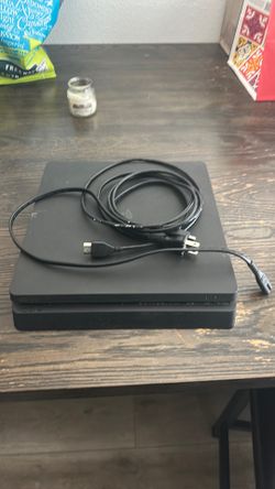 PS4 Slim