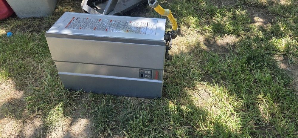 Tankless Water Heater Rhinnai GAS
