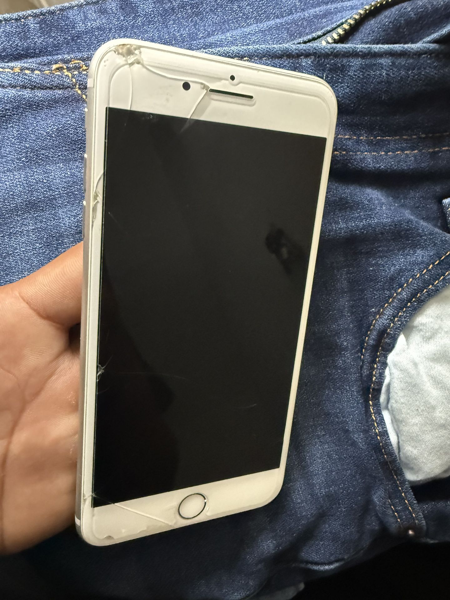 iPhone 8