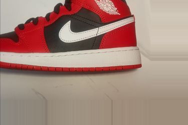 Nike Air Jordan 1 sneakers