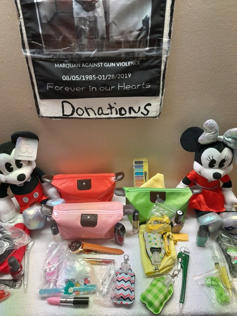 Inexpensive Xmas Items