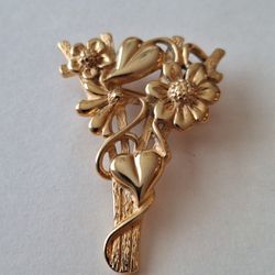 Vintage Monet Gold Tone Floral Brooch
