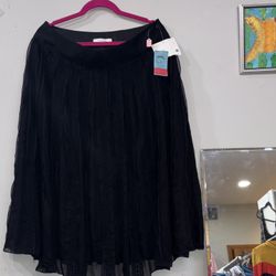 Size 12 NWT Elegant Liz Claiborne Collection Silk Black A-Line Skirt