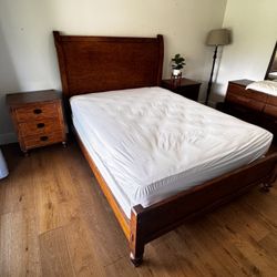 Solid Alder Hardwood Queen Bedroom Set