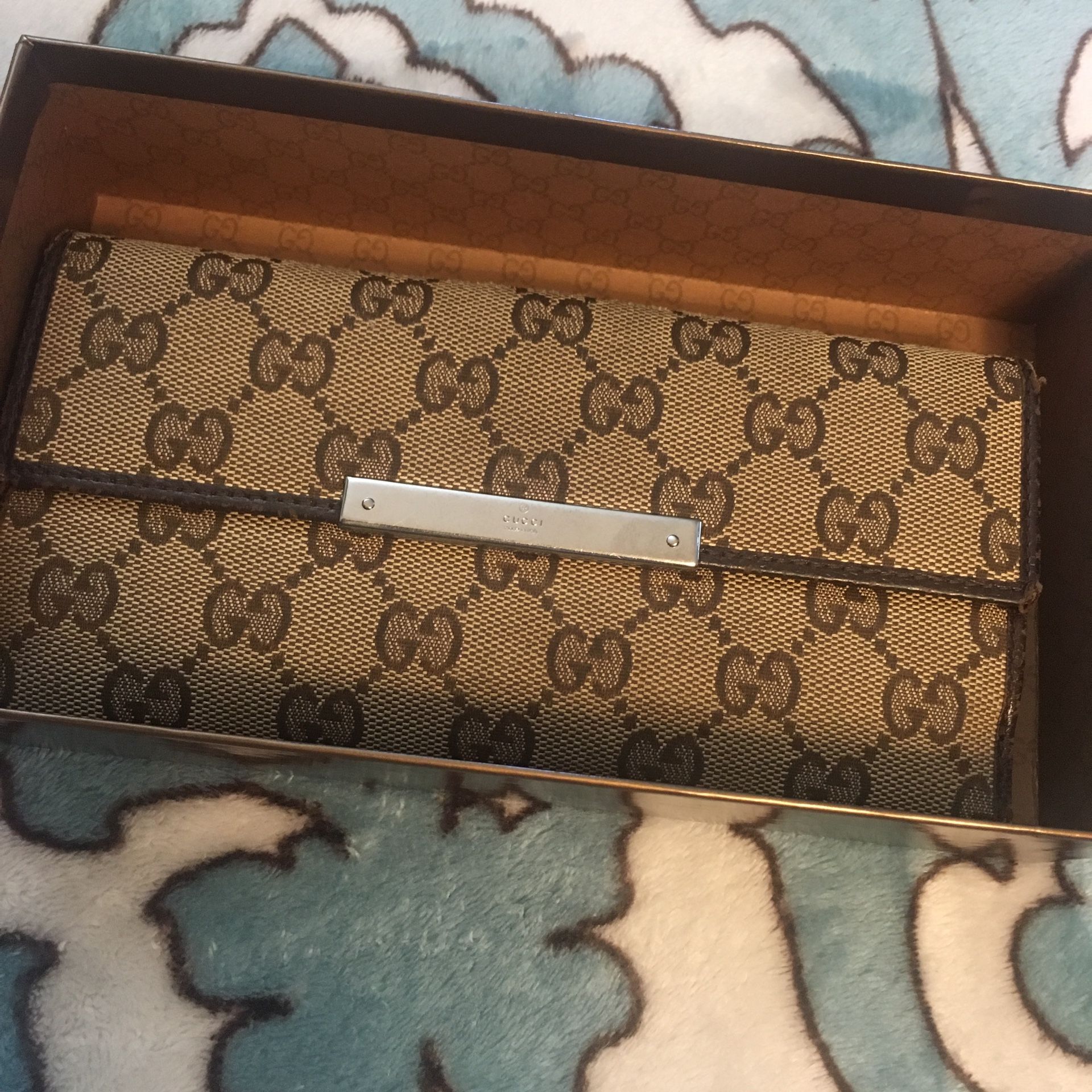 Authentic Gucci long wallet