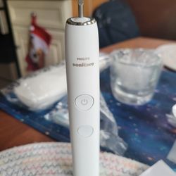 NEW Philips Sonicare DiamondClean Connected Rechargeable Electric Toothbrush