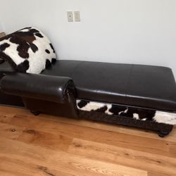 Luxurious Cowhide Western Lounge Chaise